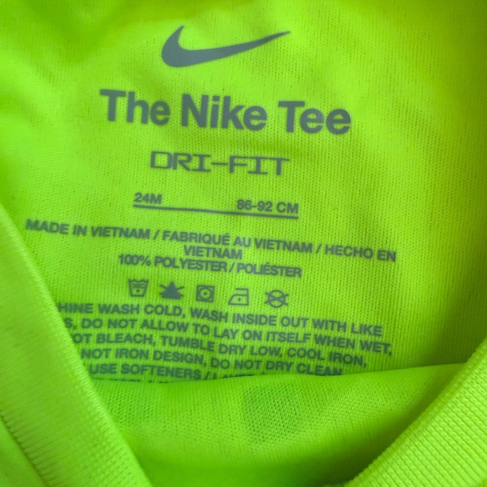 Nike Bundle - Picture 2 of 4